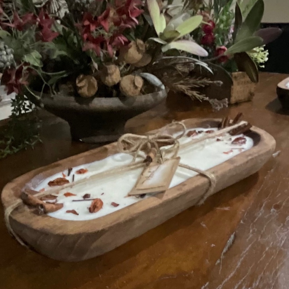 Lg Hand Carved Wood Dough Bowl 3 Wick Cinnamon Apple Scent Soy Wax Candle. NWT